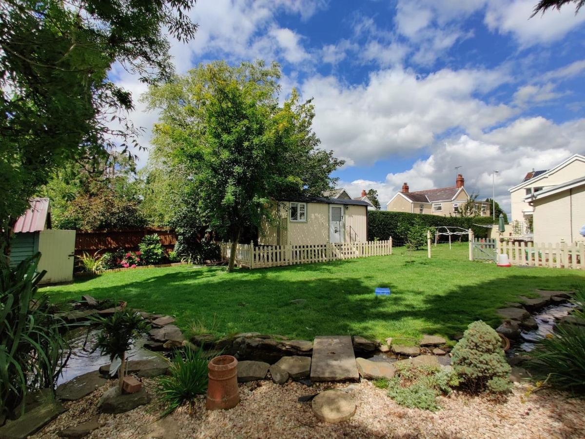 The Duck House Apartment Swansea Bagian luar foto