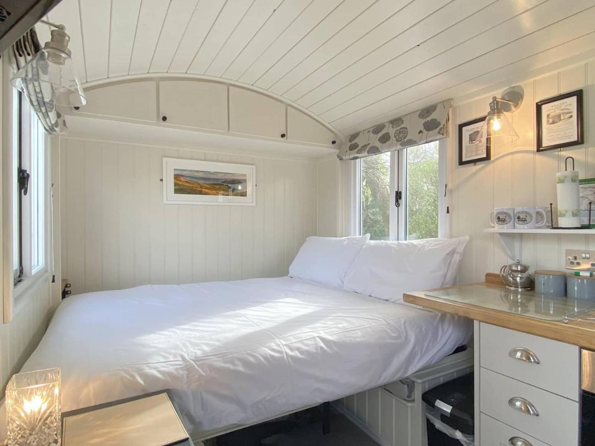 The Duck House Apartment Swansea Bagian luar foto