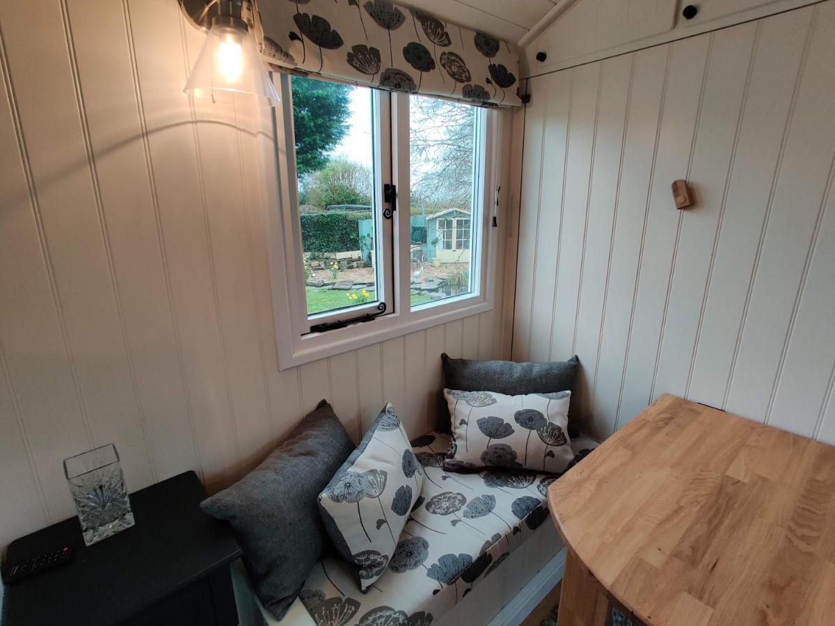The Duck House Apartment Swansea Bagian luar foto